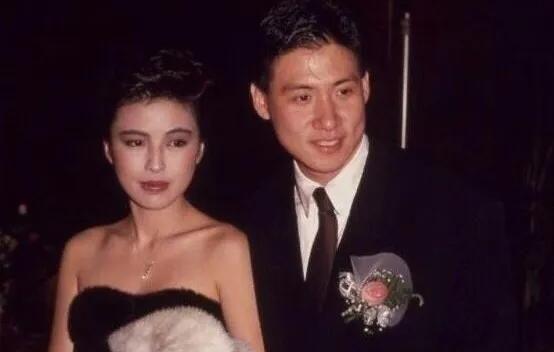 男星个个花钱如流水一般人真养不起OG网站娶了“败家老婆”的3位(图8)