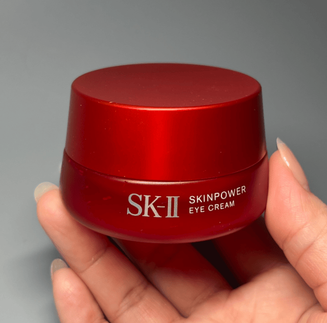 果好?滋润不卡纹的十款热销都在这OG真人干皮救星!什么眼霜去皱效(图3) 果好?滋润不卡纹的十款热销都在这OG真人干皮救星!什么眼霜去皱效(图3)